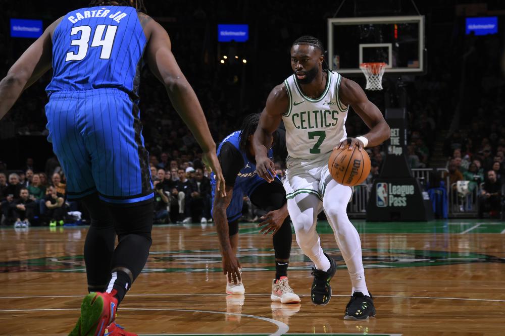 还需与球队 还需与球队